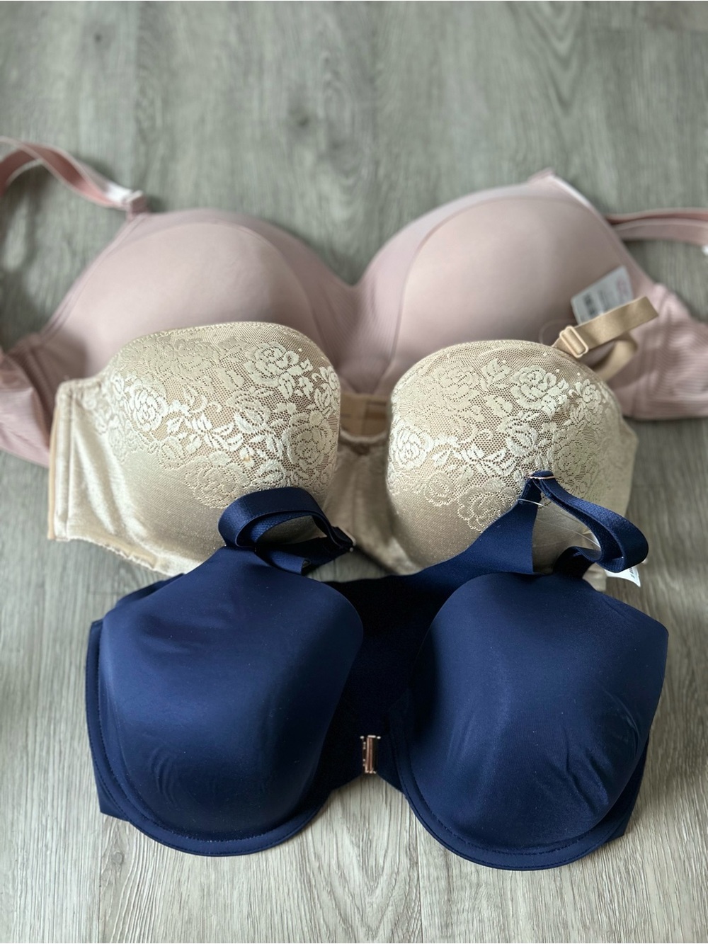 Soma Bras Lot 3 Women 36DD Stunning Support Full Coverage Bras